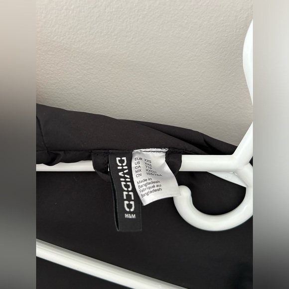 H&M warm puffer jacket - Picture 6 of 6